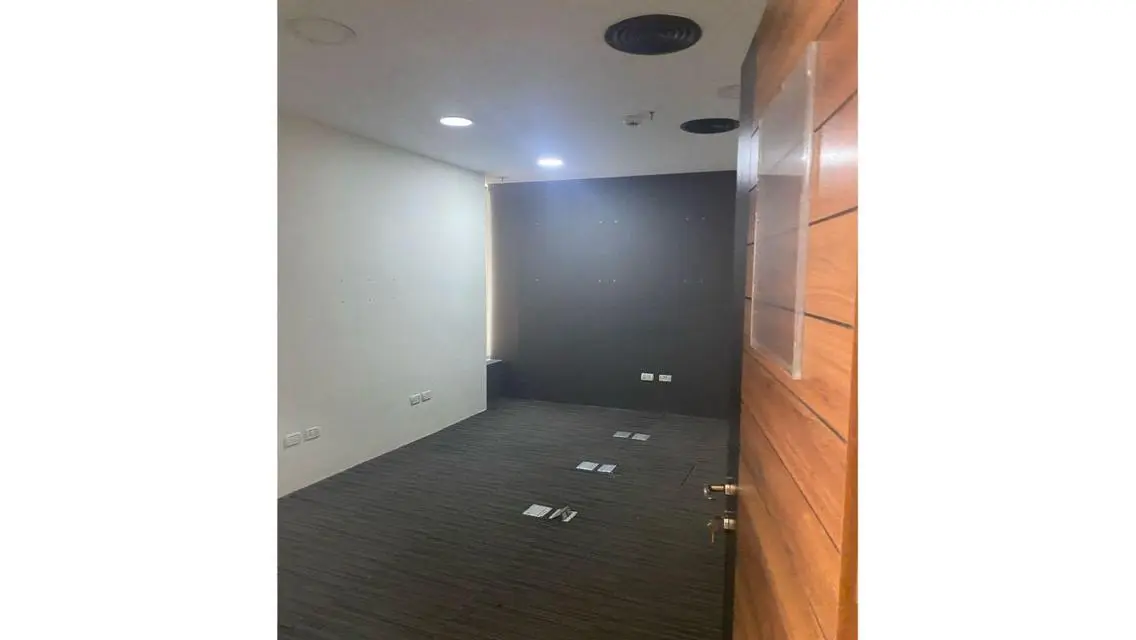 Admin office for Rent , 350 square meters