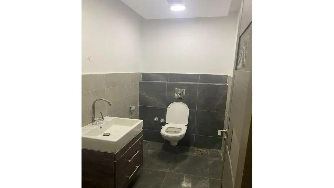 Admin office for Rent , 350 square meters