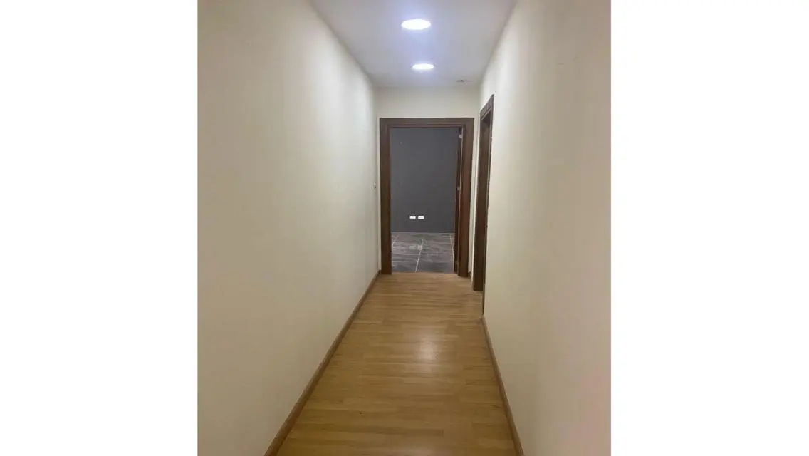 Admin office for Rent , 350 square meters