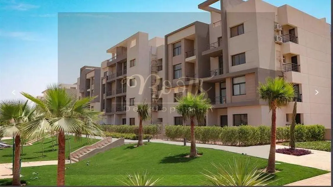 شقةللبيع 5%مقدم استلام سنةيطل علي جولدن سكوير
