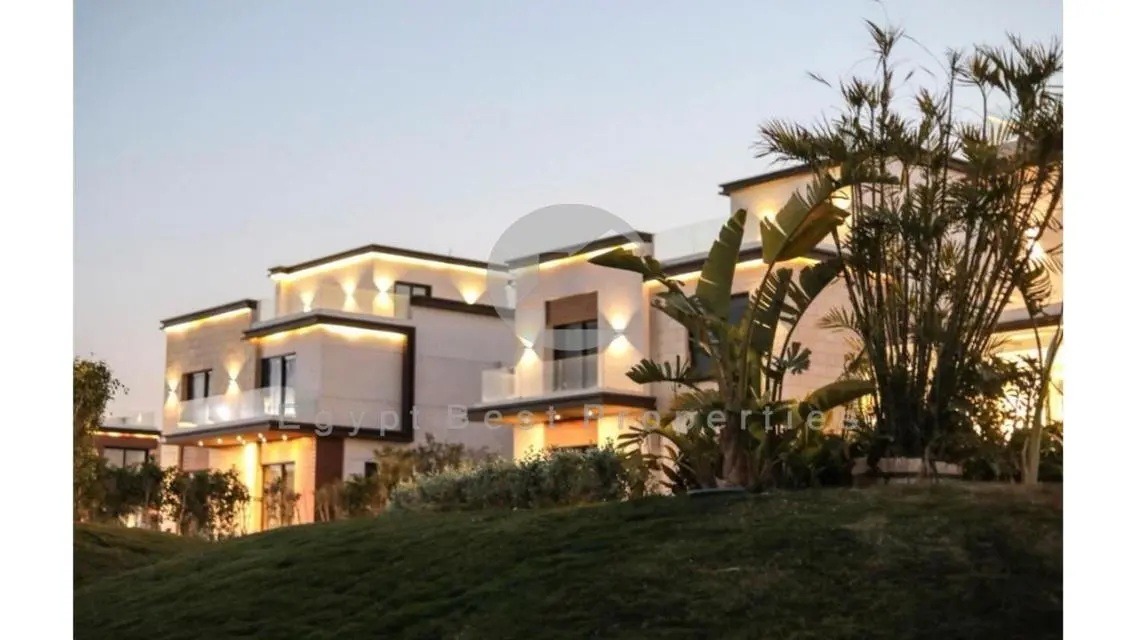 Stand Alone Prime Location At New Cairo Over 10 Y