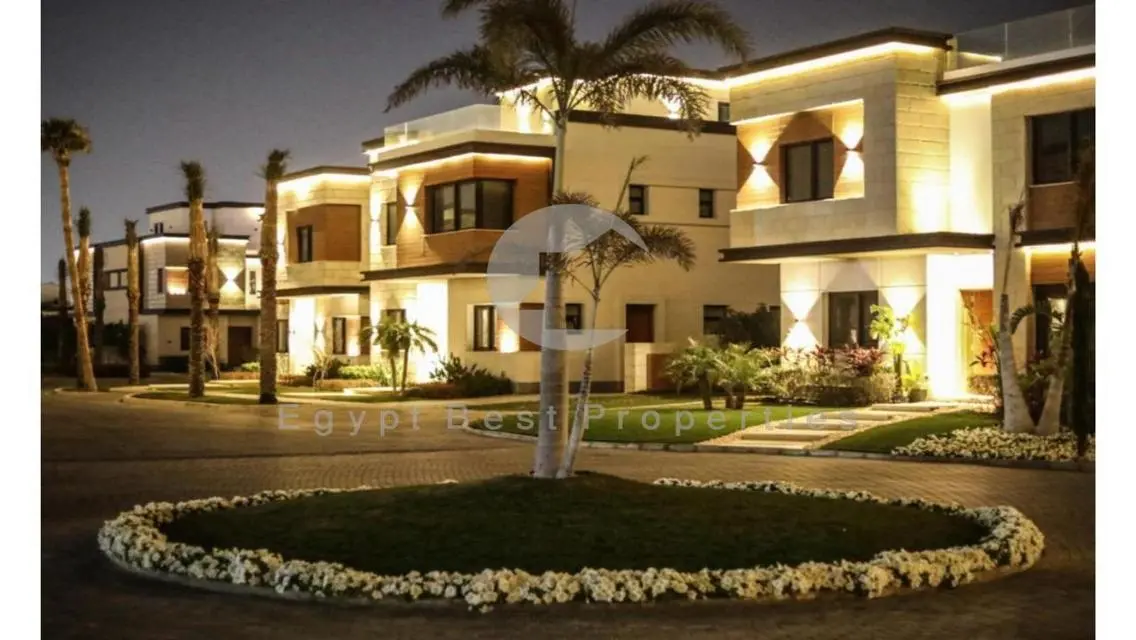 Stand Alone Prime Location At New Cairo Over 10 Y