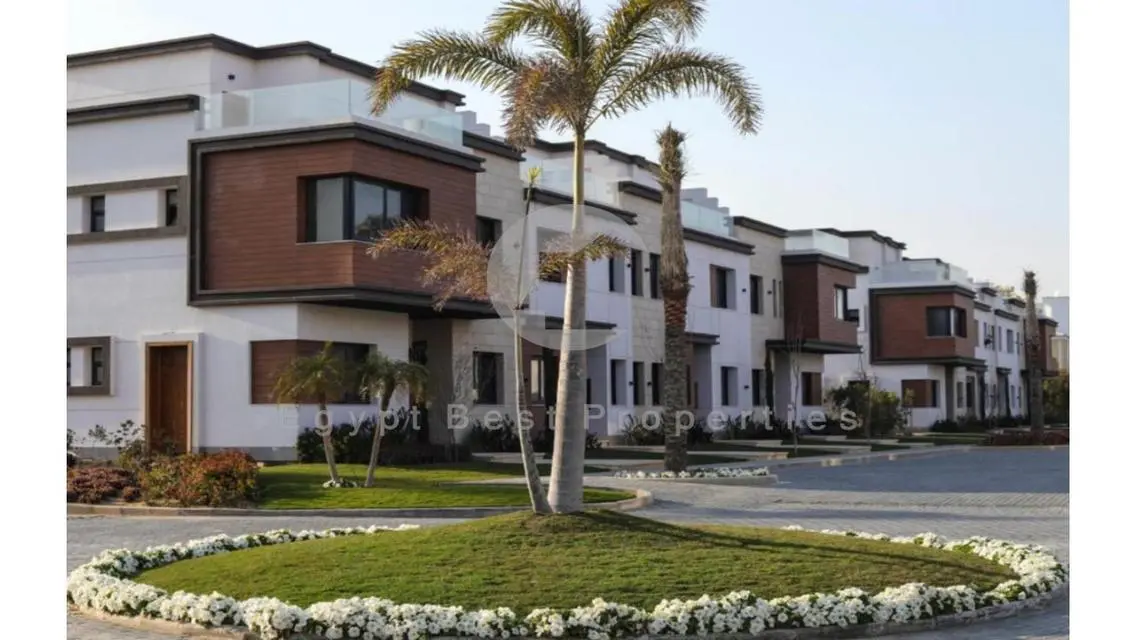 Stand Alone Prime Location At New Cairo Over 10 Y