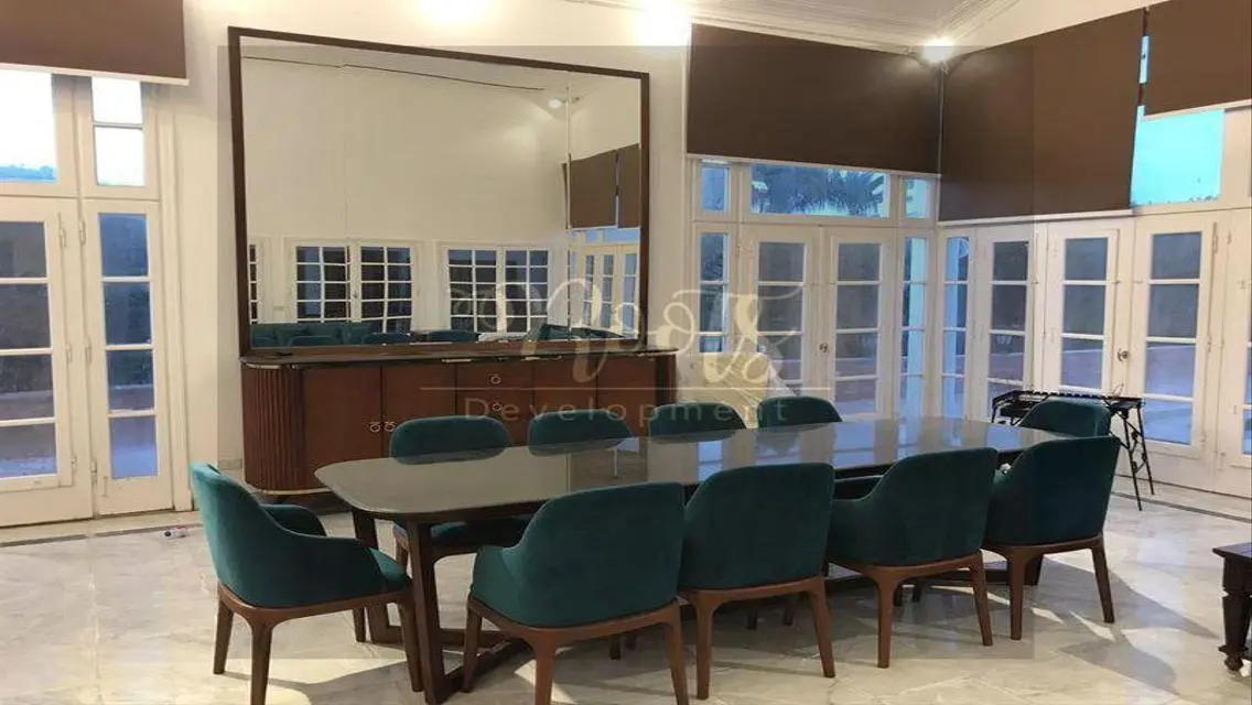 فيلا مفروشه بالكامل جولف فيو حمام سباحةللاجانب فقط