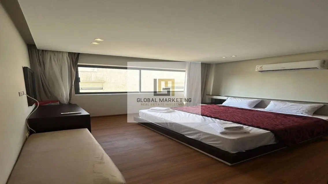 Very luxurious, ultra-modern furnished apartment