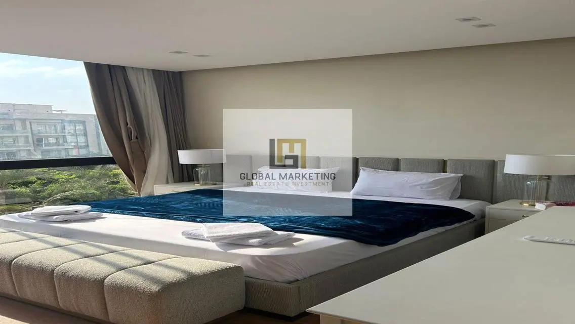 Very luxurious, ultra-modern furnished apartment