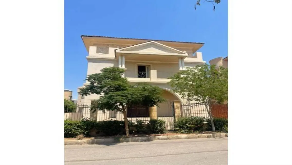 Standalone Resale, ready to move on the north 90th