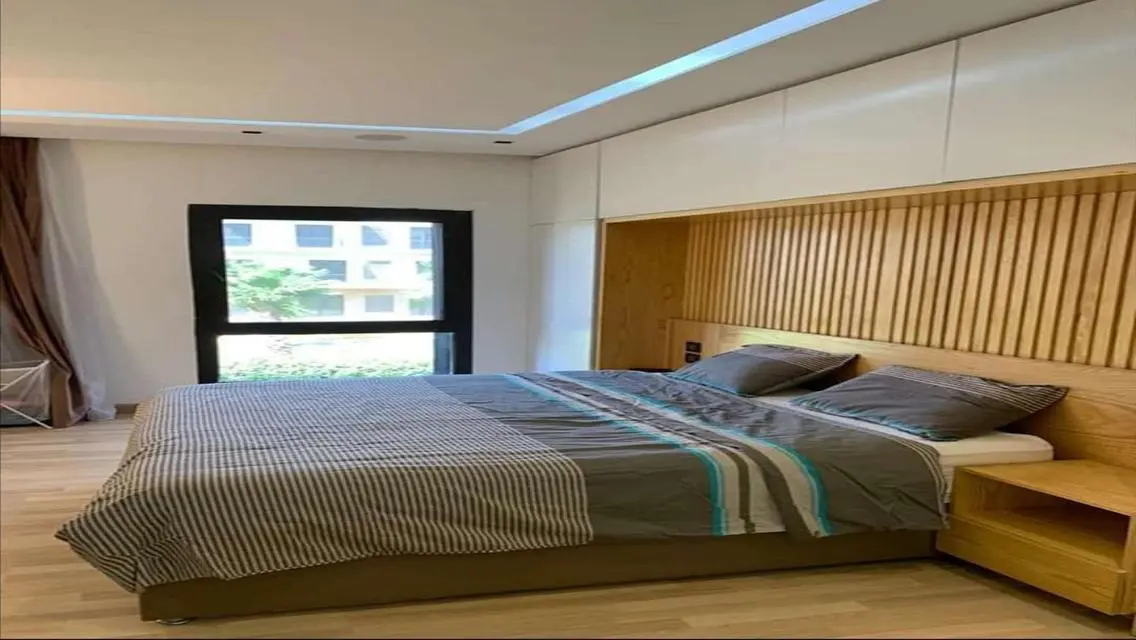 شقه مفروشه للايجار في كورت يارد