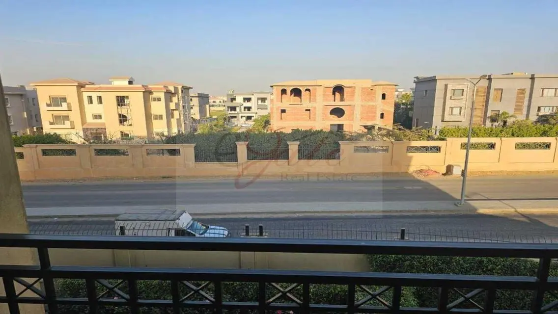 Apartment for sale under the market price