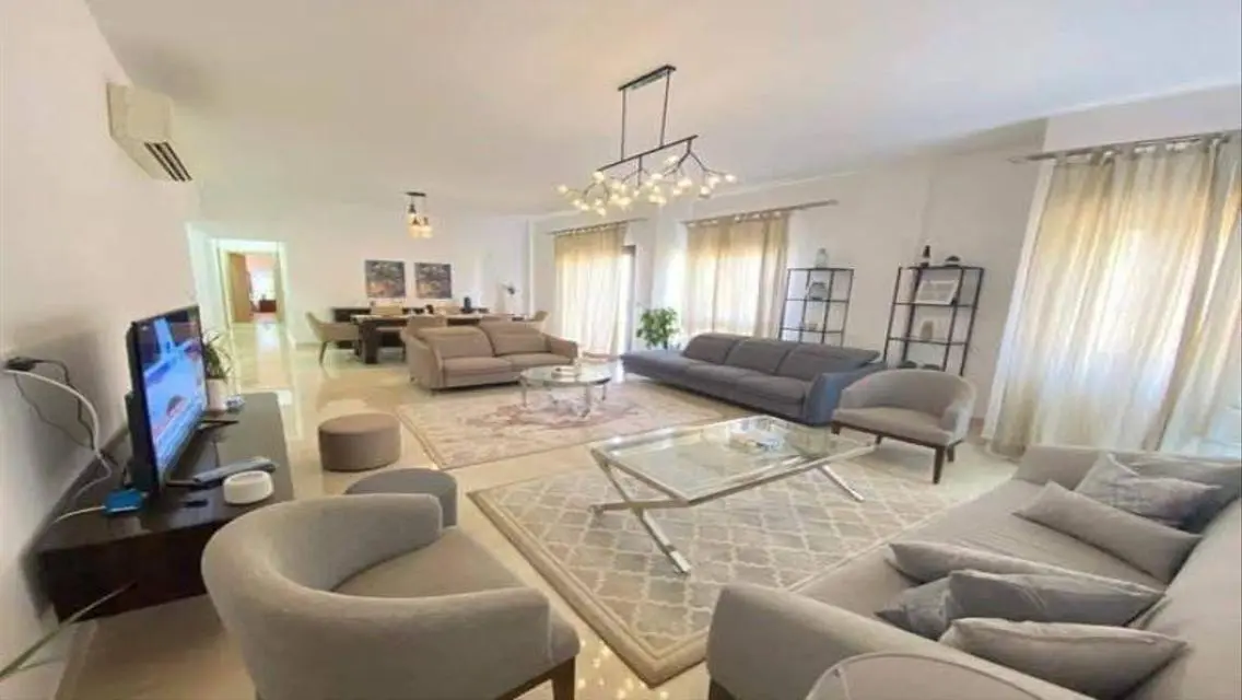 Apartments for sale in Fifth Square in New Cairo