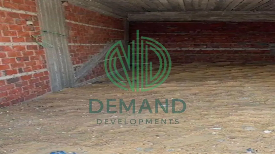 Shop 85 meters for rent on waslet dahshour Z Mall.