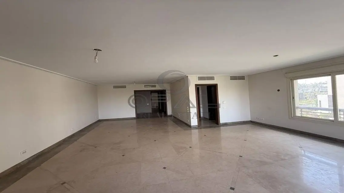 Apartment in New Giza Lake View (3bd+nanny+driver)