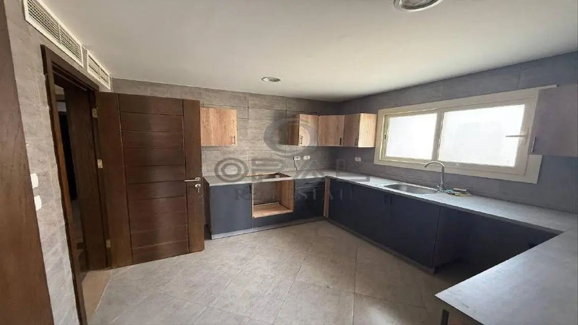 Apartment in New Giza Lake View (3bd+nanny+driver)