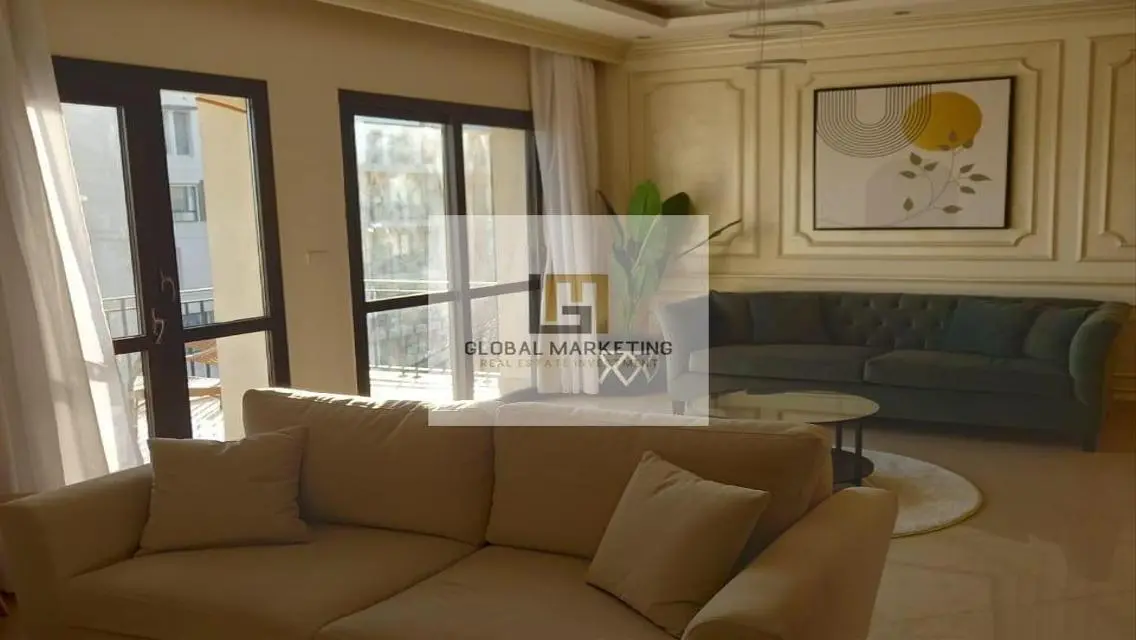 شقة مميزه مفروشه بالكامل للايجار في ايستاون سوديك