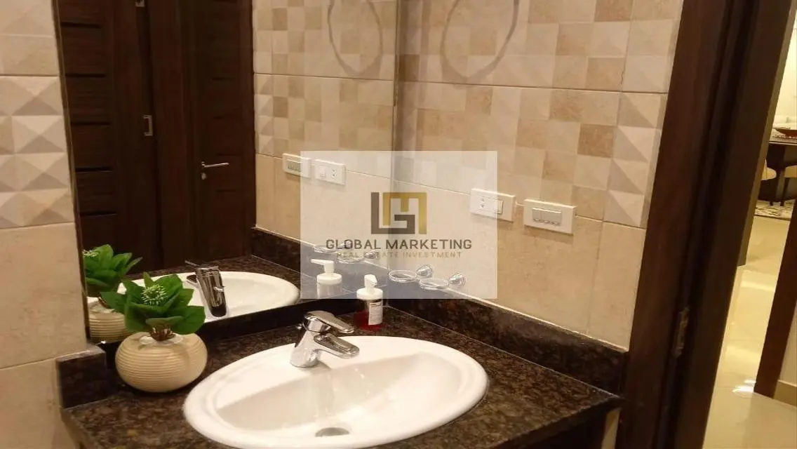 شقة مميزه مفروشه بالكامل للايجار في ايستاون سوديك