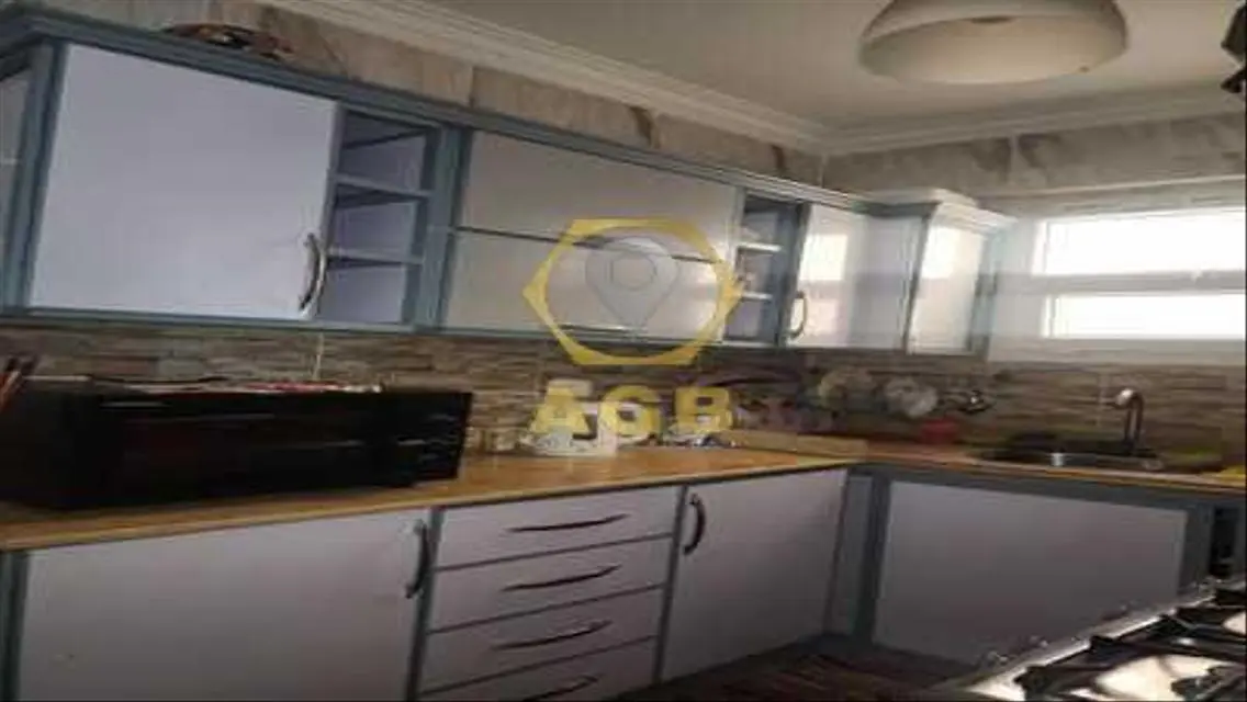 For sale, a 95-square-meter chalet, fully finished