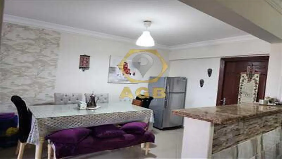 For sale, a 95-square-meter chalet, fully finished