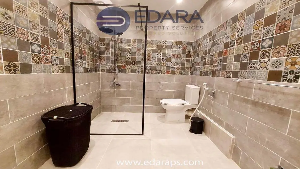 Spacious Three-bedroom Apartment Rental in Sarayat
