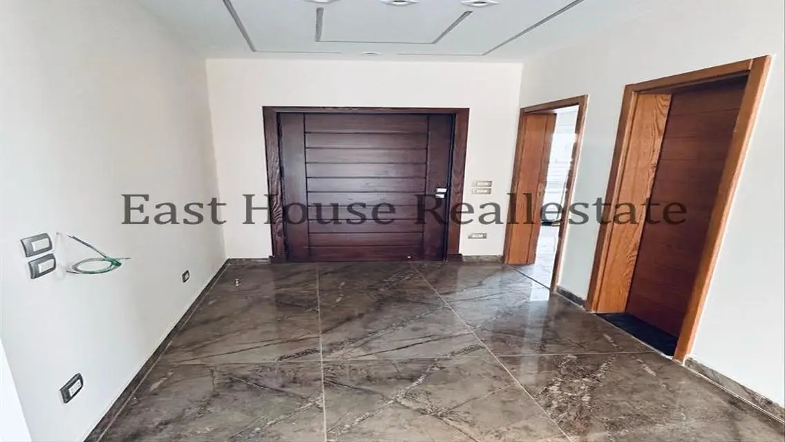 For rent a villa in Hyde Park Compound, Fifth Sett
