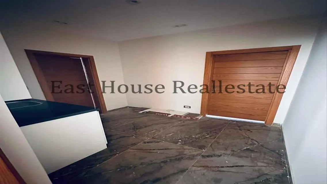 For rent a villa in Hyde Park Compound, Fifth Sett