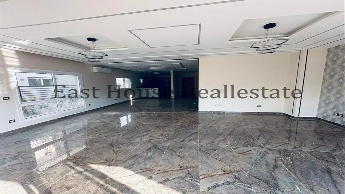 For rent a villa in Hyde Park Compound, Fifth Sett