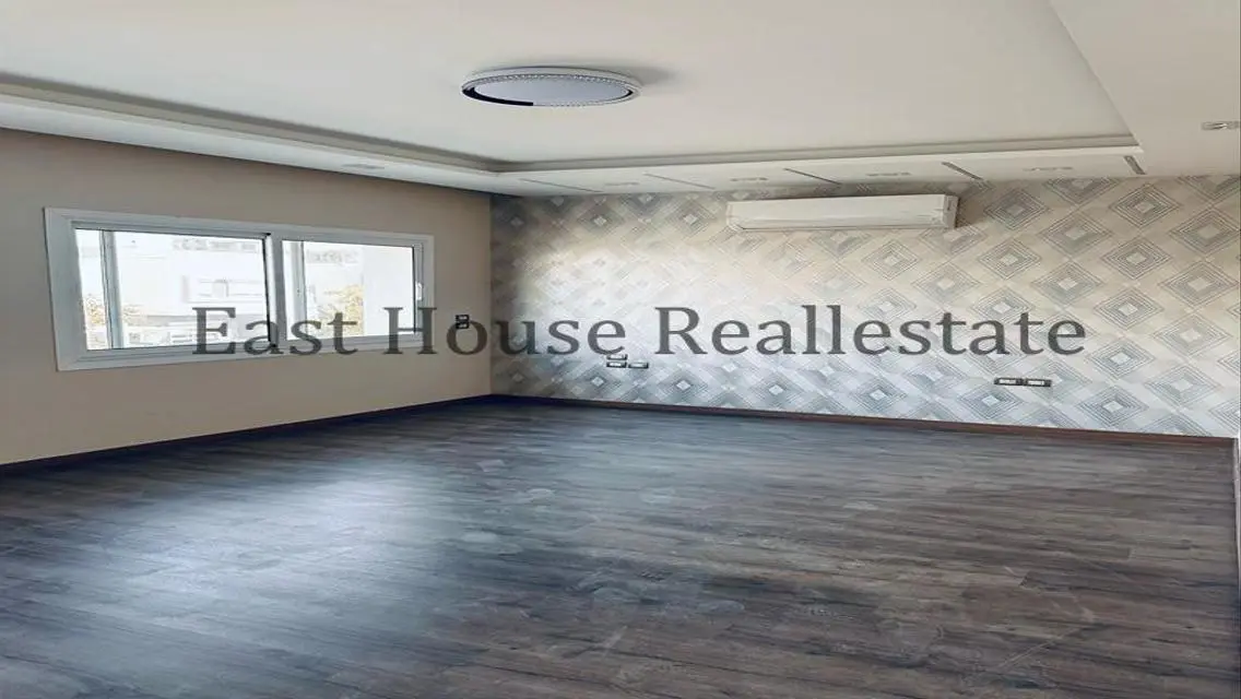 For rent a villa in Hyde Park Compound, Fifth Sett