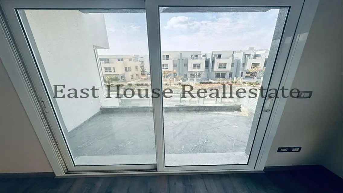 For rent a villa in Hyde Park Compound, Fifth Sett