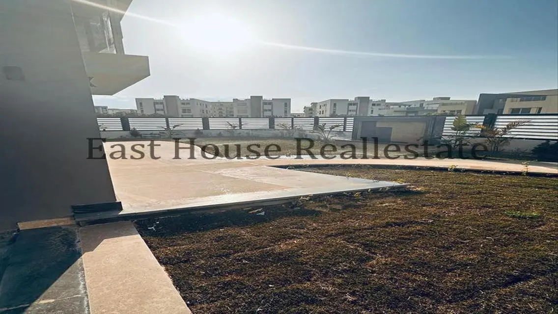 For rent a villa in Hyde Park Compound, Fifth Sett