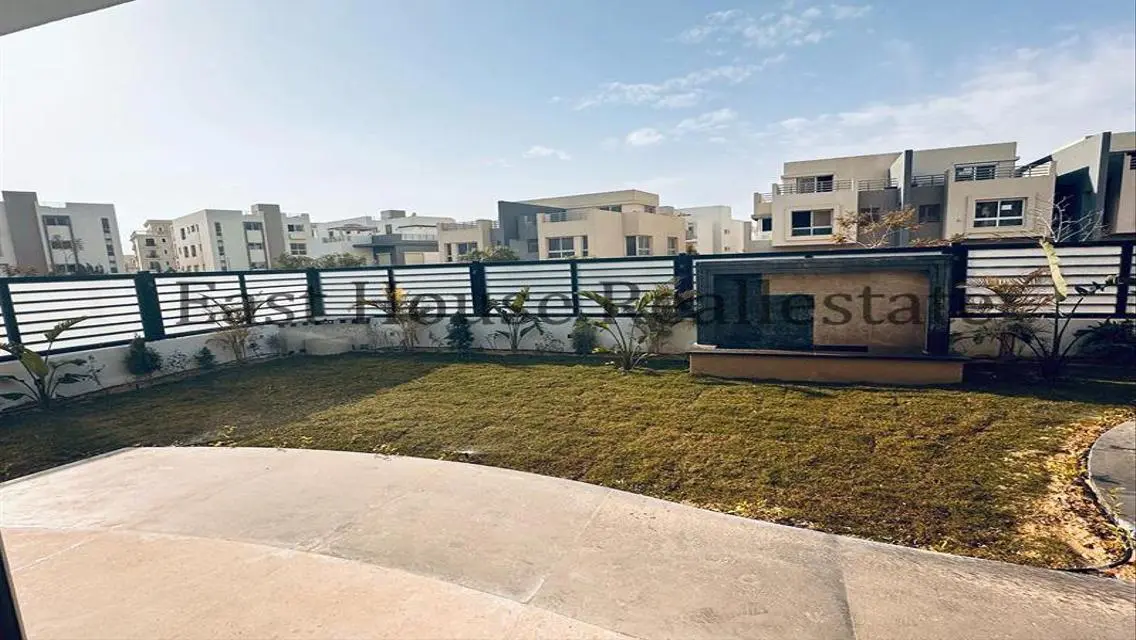 For rent a villa in Hyde Park Compound, Fifth Sett
