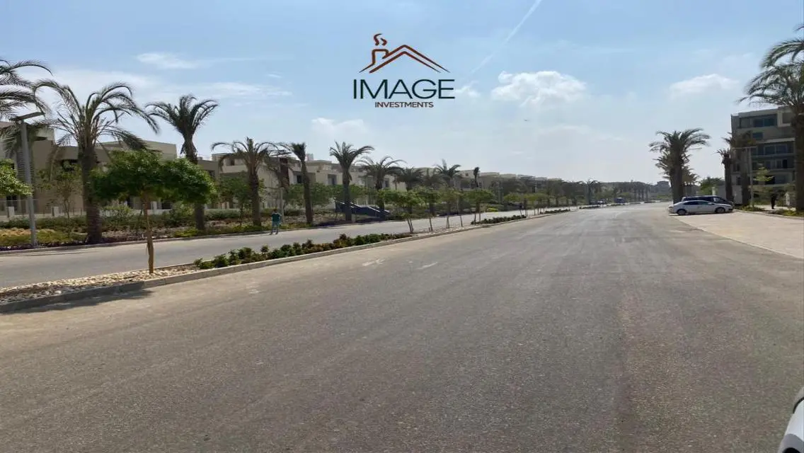 للبيع شقة ارضي بجاردن استلام فوري في بالم هيلز