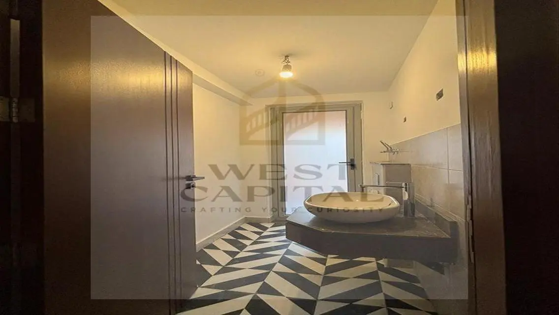 Delivered &amp; finished apartment for sale palm parks