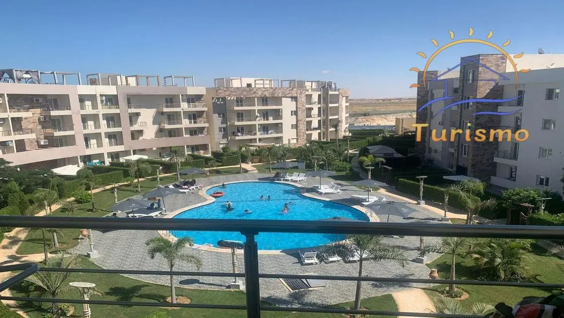 شقة فاخرة بإطلالة ساحرة للبيع