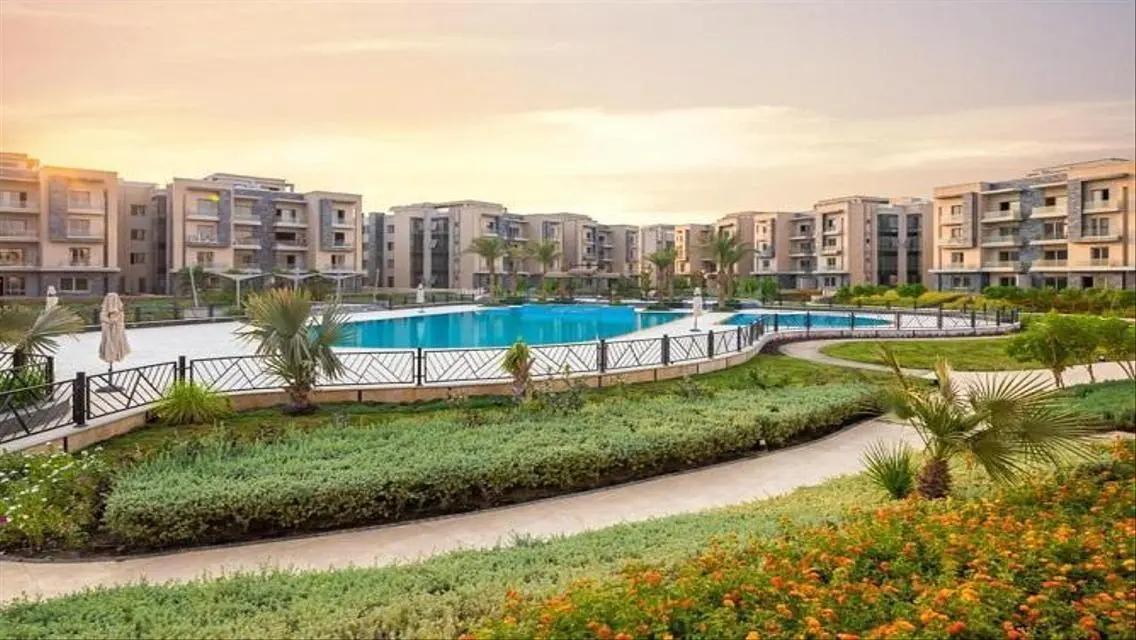 Apartment 3bed Ready to move+showing Over 10 Years