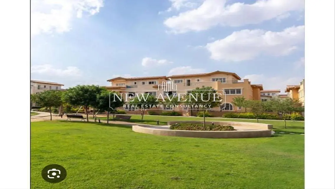 Standalone for sale in Hyde Park New Cairo