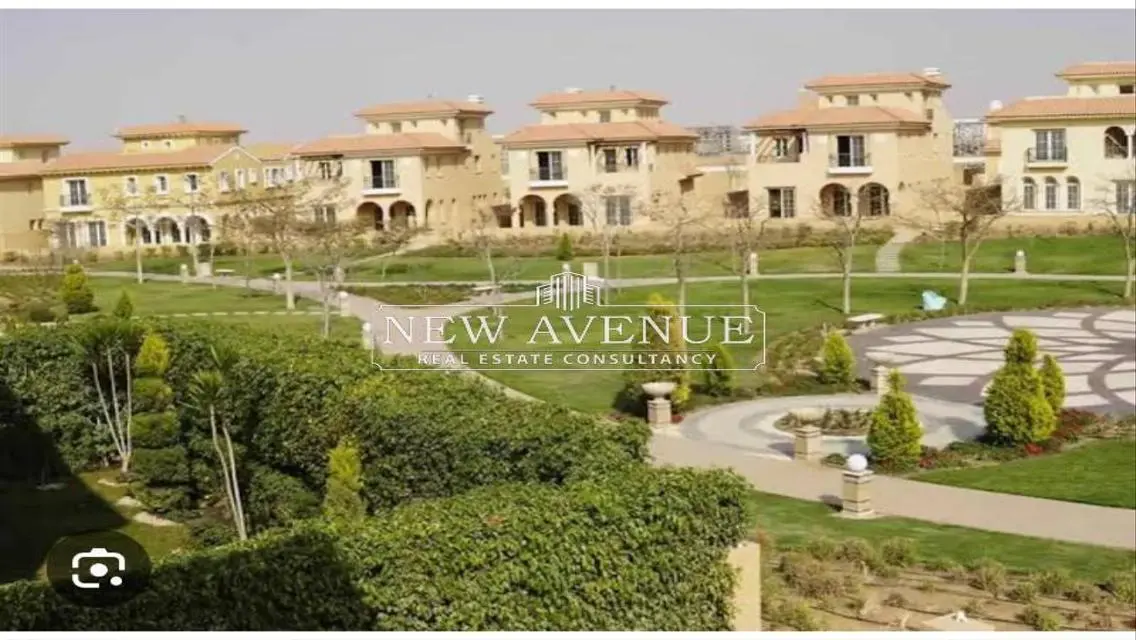 Standalone for sale in Hyde Park New Cairo