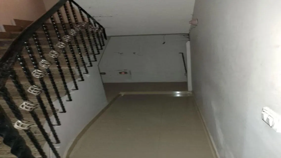 Duplex with private entrance in a prime location