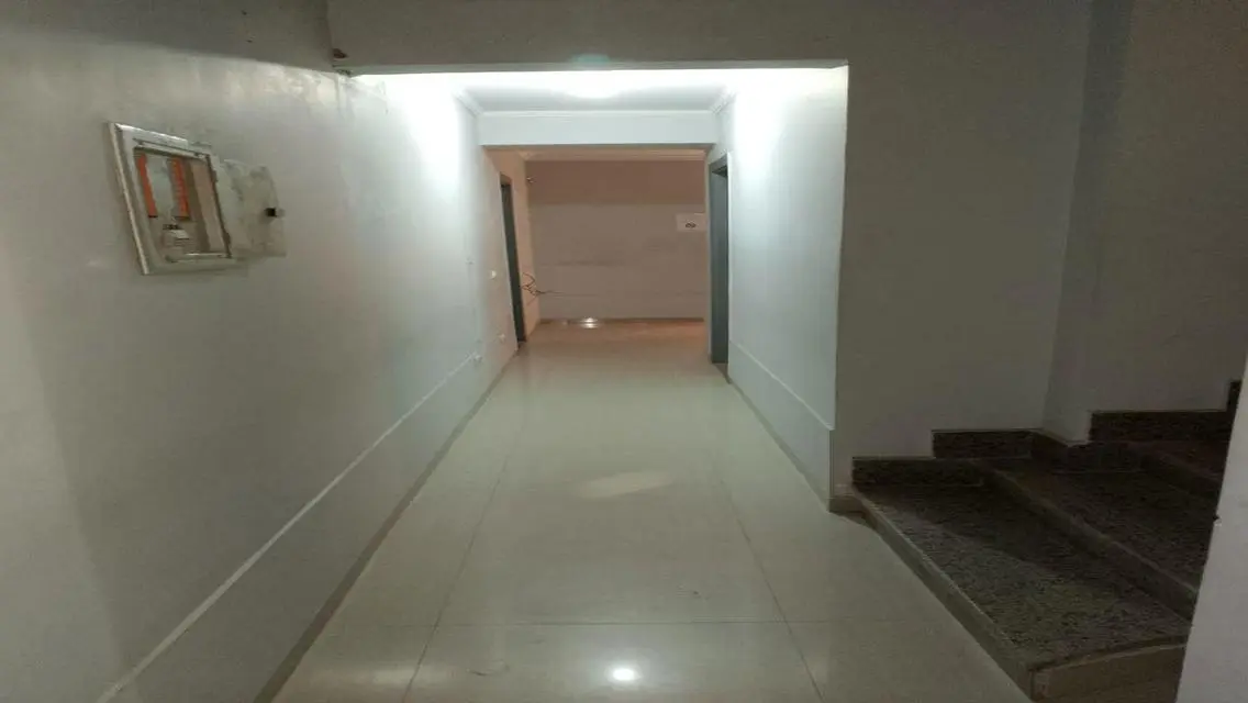 Duplex with private entrance in a prime location
