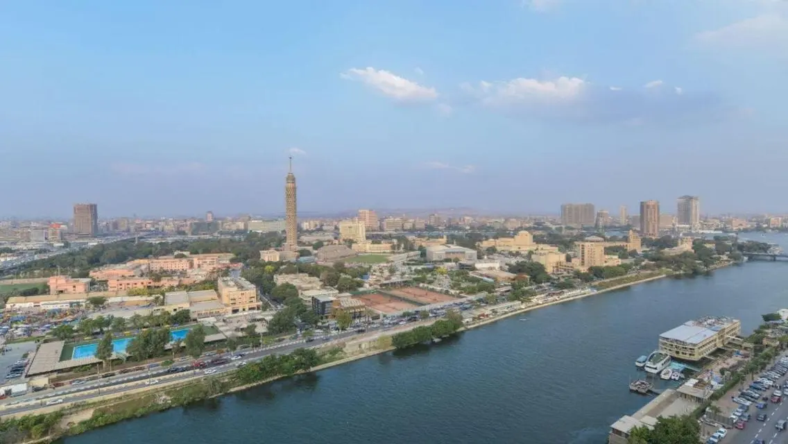 شقه للايجار مفروشه على النيل فى الدقي