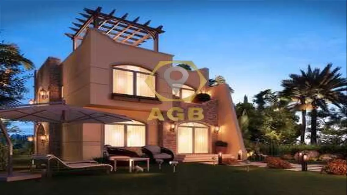 For sale, a 57-square-meter super-lux chalet, 1st