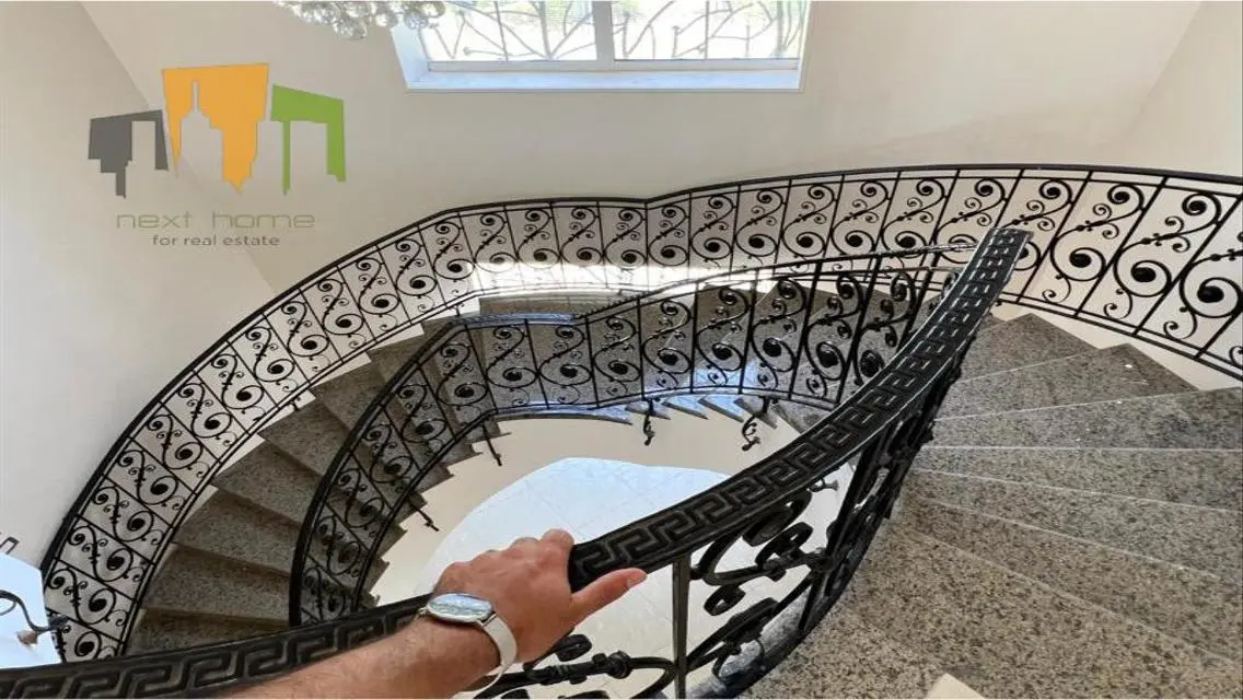 Luxurious Apartment for Sale with 615 sqm