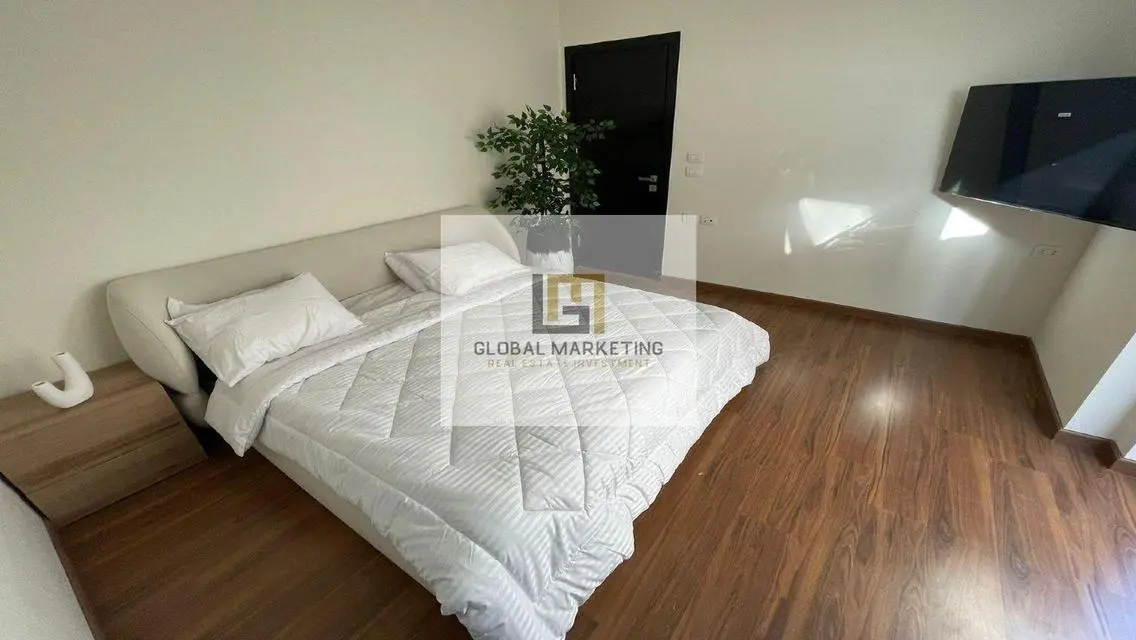 Hotel Apartment with Garden-in Lake View Residence