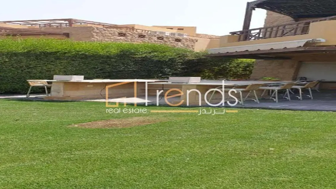 Twin villa  Prime location Golf &amp; Lake View