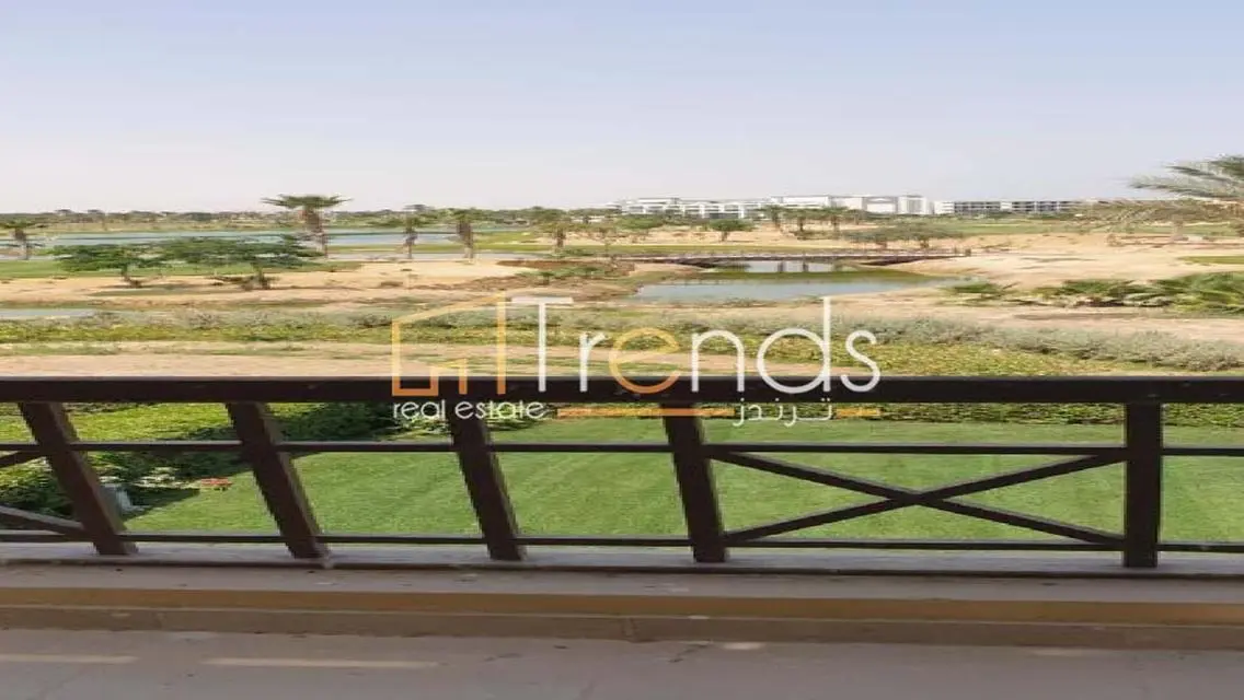 Twin villa  Prime location Golf &amp; Lake View