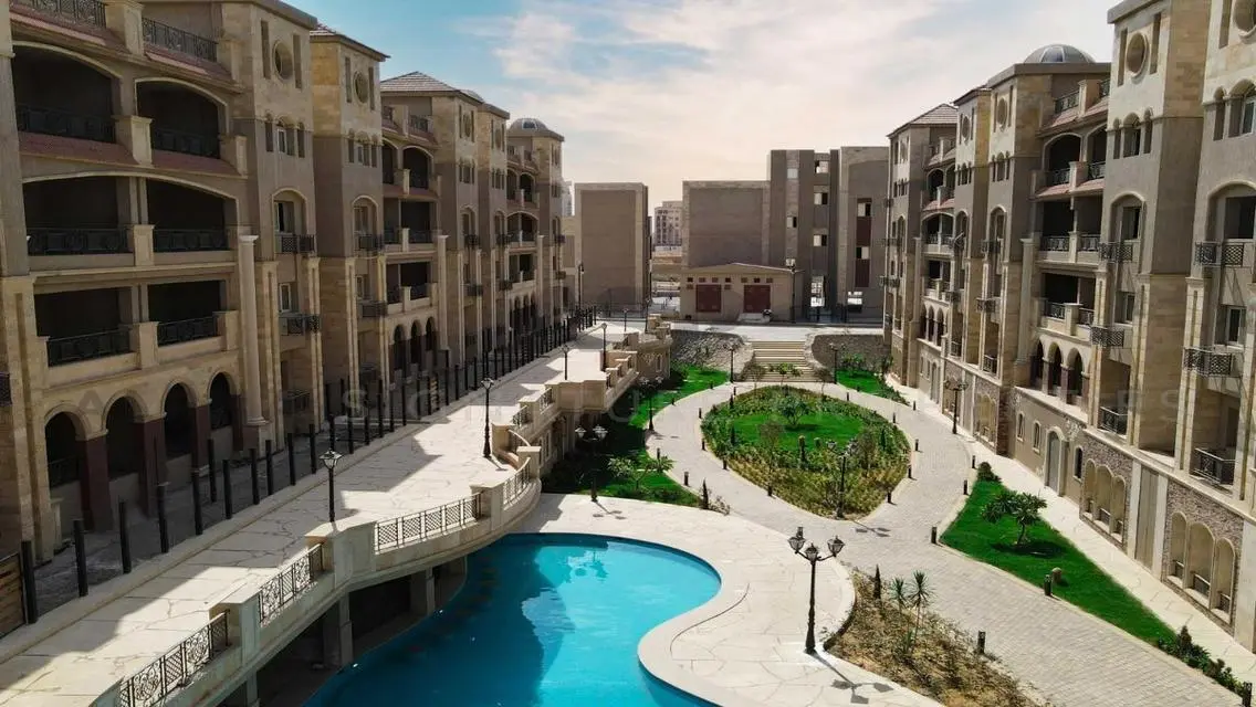 Penthouse ready to move 5th Settlement next to AUC