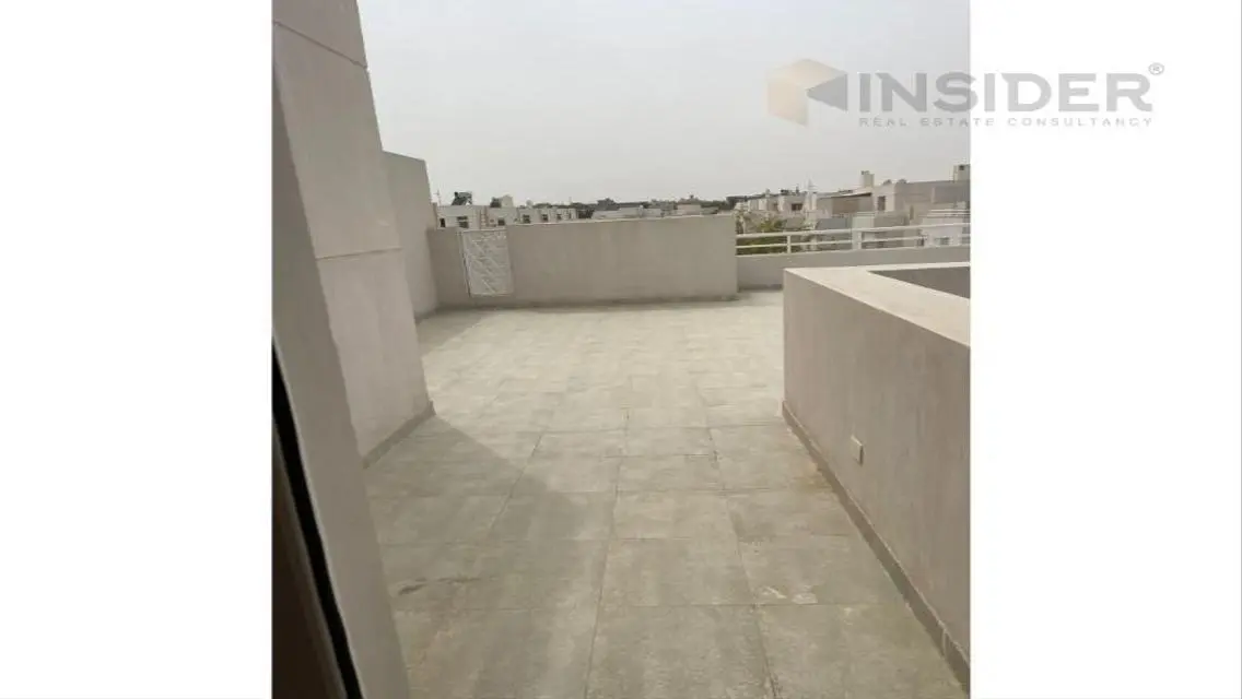 Finished twinhouse, prime location in Sheikh Zayed