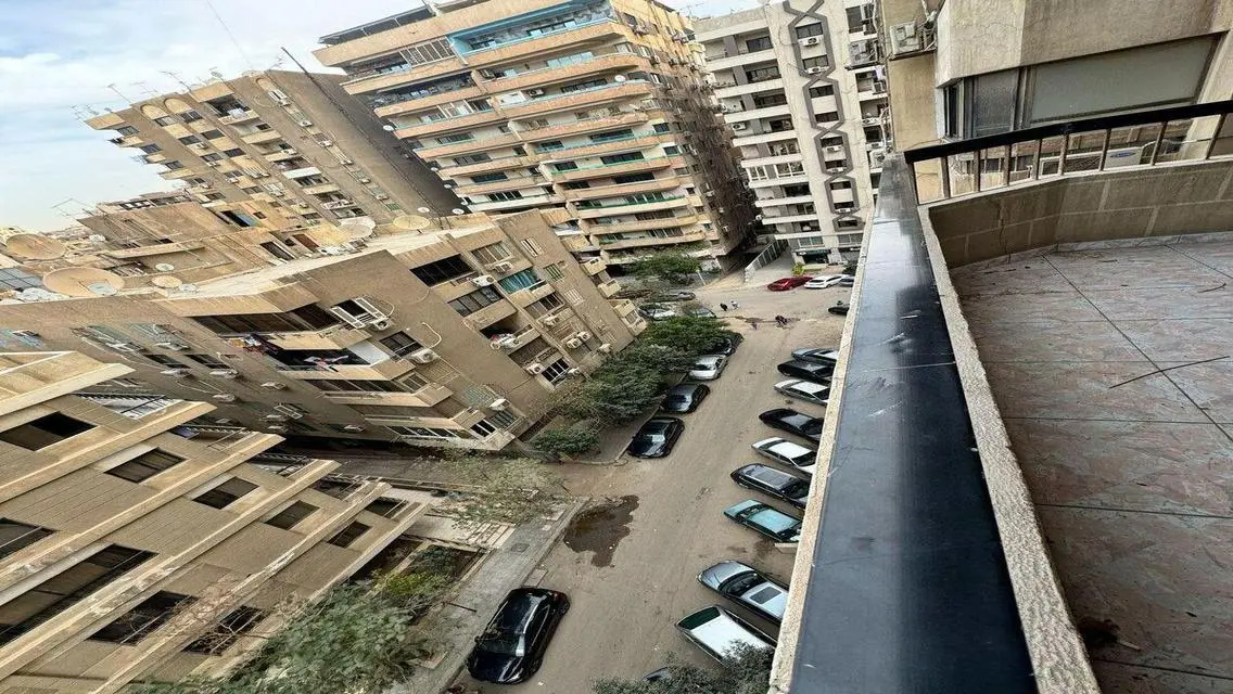 شقه 240 م متشطبه للبيع فى ارض الجولف مصر الجديده .