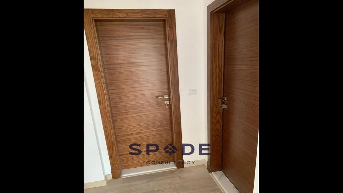 Apartment for rent in Eastown under market price