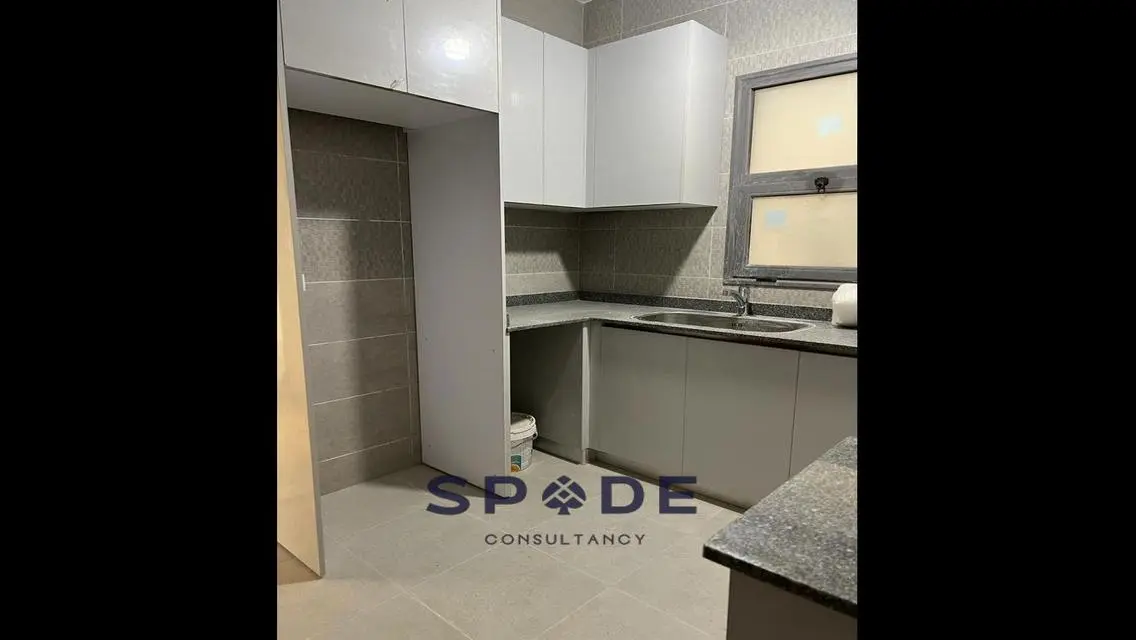 Apartment for rent in Eastown under market price