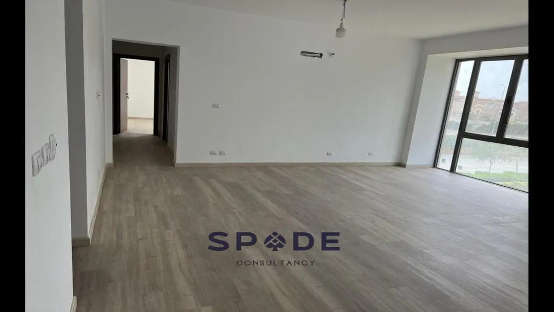 Apartment for rent in Eastown under market price