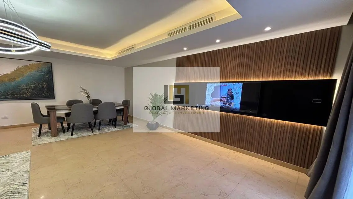 Modern apartment with garden for rent in Cfc